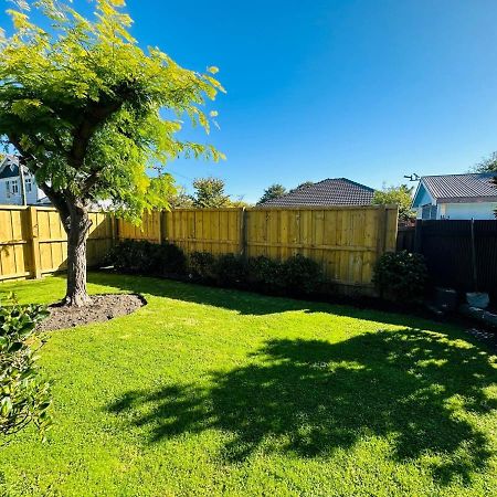 2 Bed Beckenham Beauty - Pet Friendly Villa Christchurch Kültér fotó