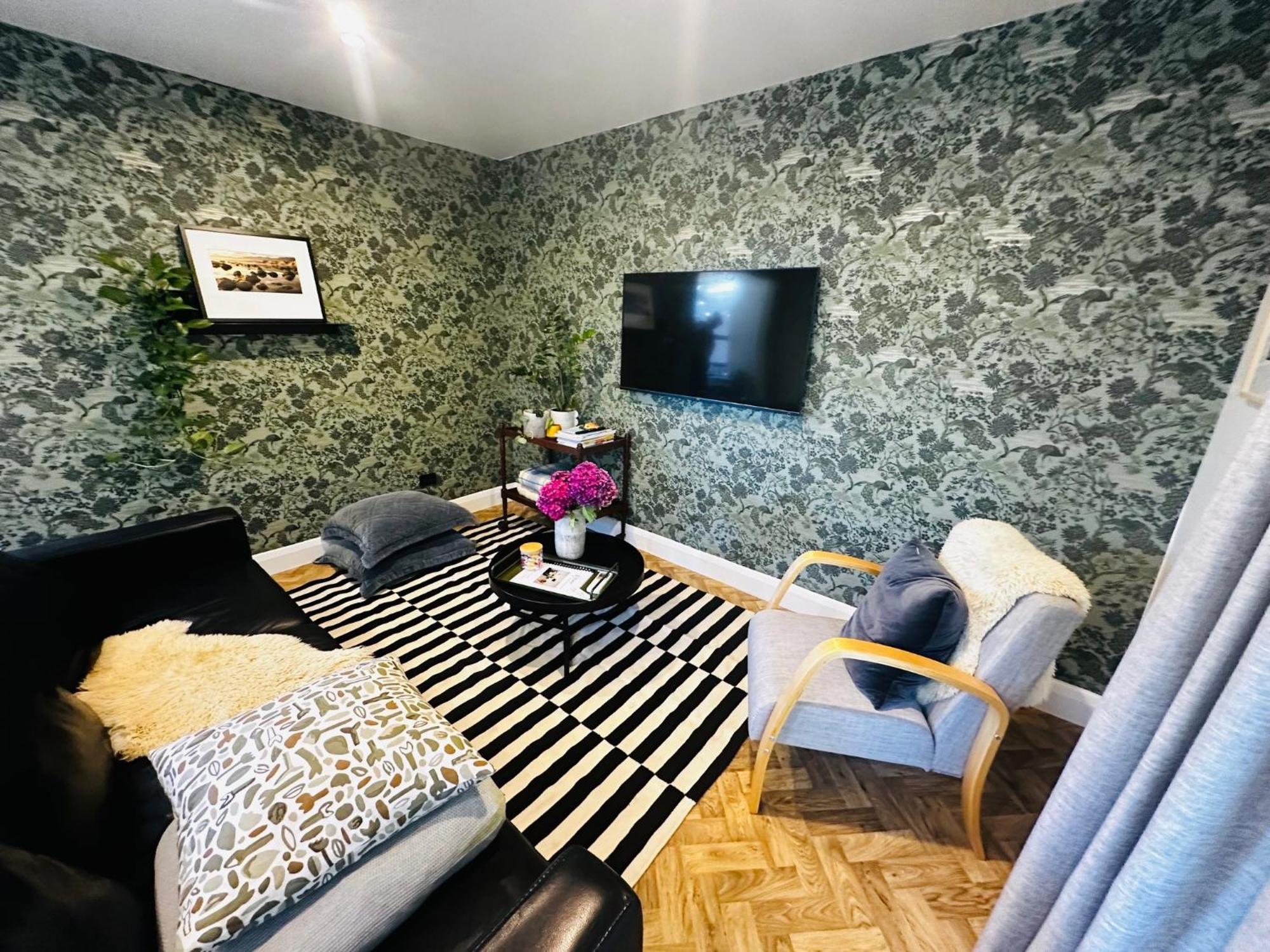 2 Bed Beckenham Beauty - Pet Friendly Villa Christchurch Kültér fotó